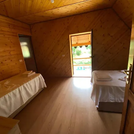 Grrela Guesthouse ゲストハウス Shkodër